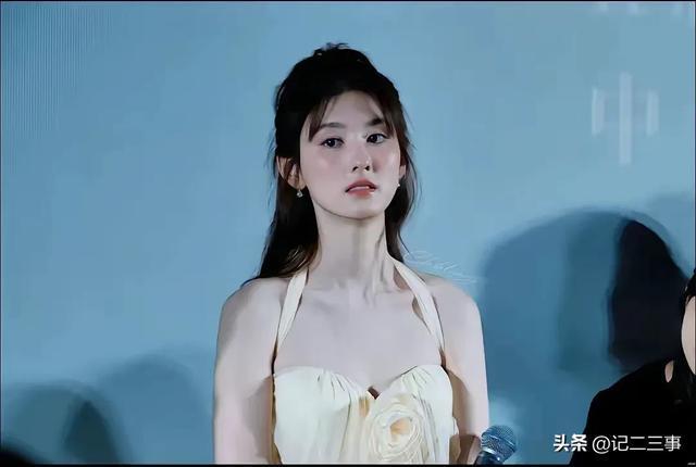 西蒙尼:让阿尔瓦雷斯直接回更衣室是俱乐部的决定