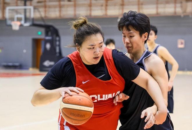 身价7500万欧!曝曼城狂砸1.2亿镑求购23岁中场 曼联决定放弃跟进